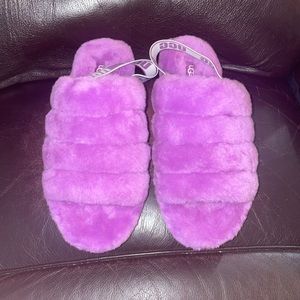 Brand new UGG Fluff yeah slide